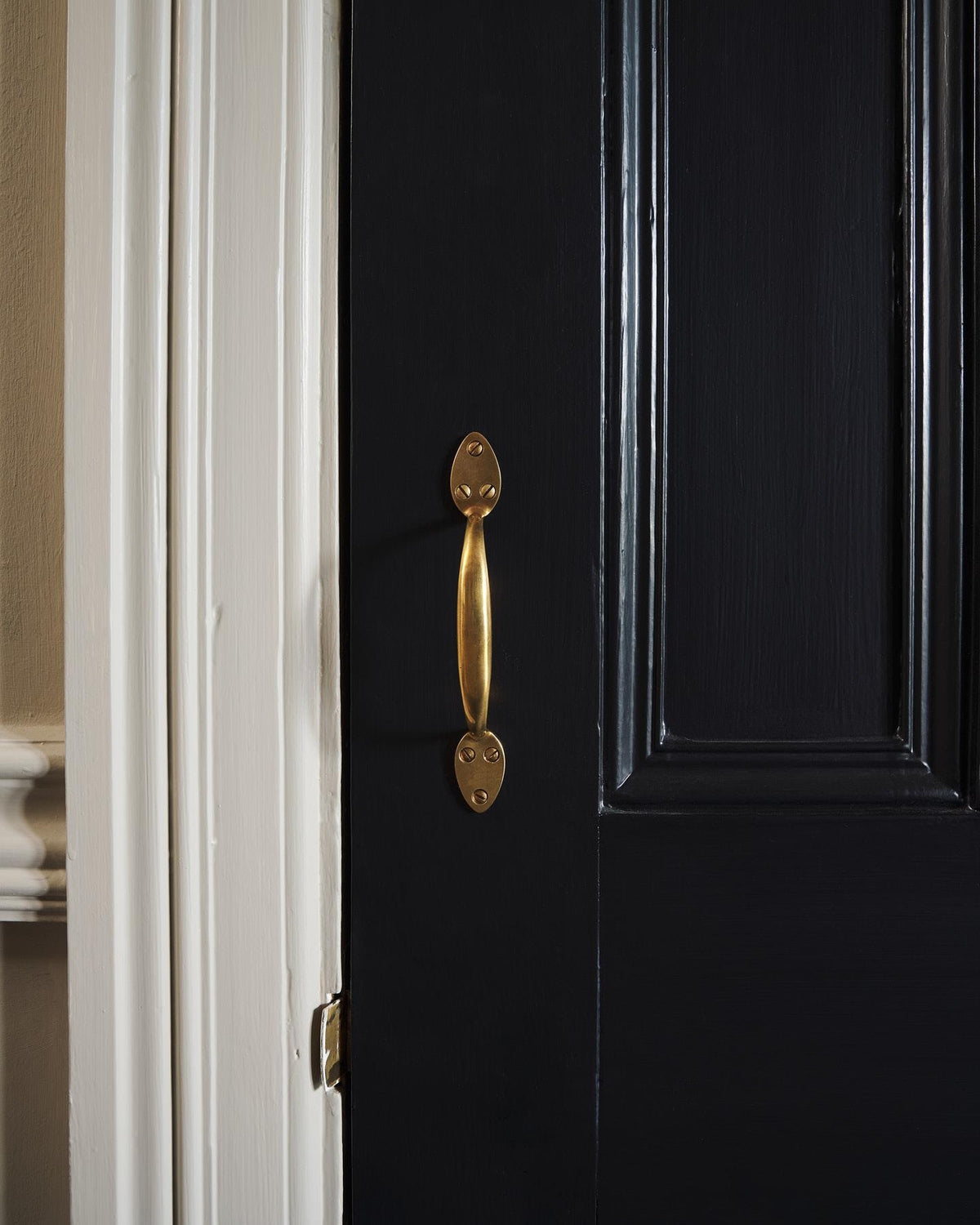 The Elodie Pull Handle TEST