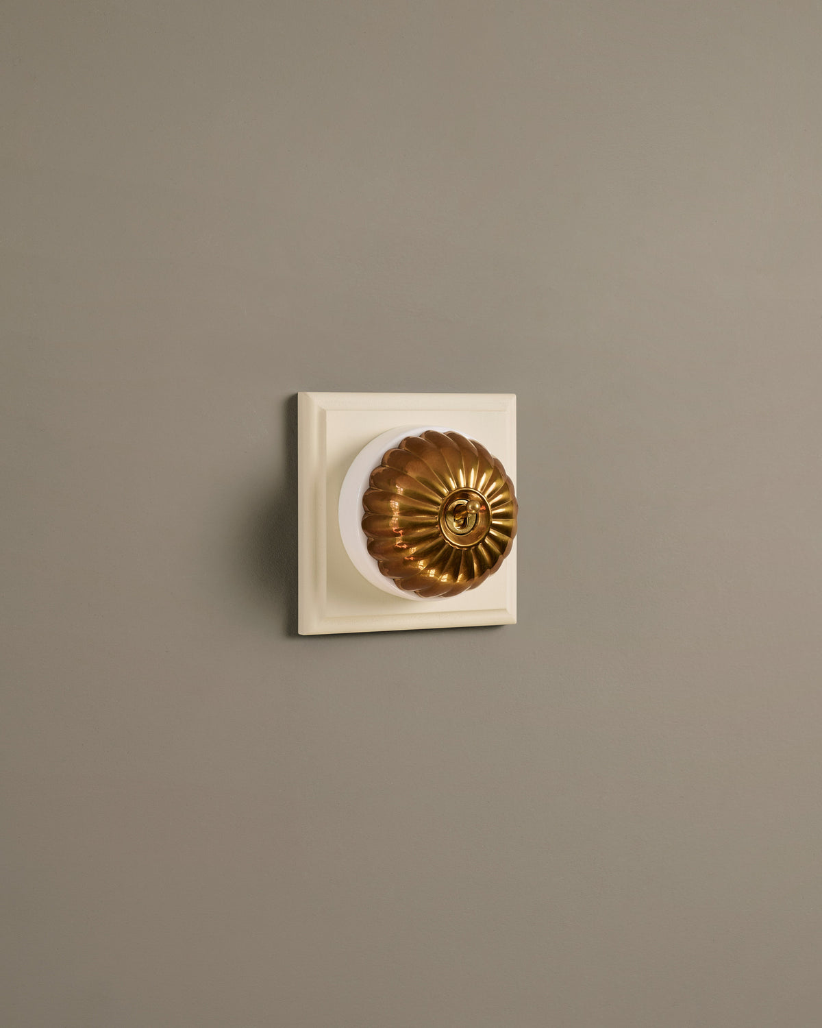 The Jelly Toggle Switch (1 Gang & Primed Maple Pattress) - Heirloom Brass with White Base. TEST
