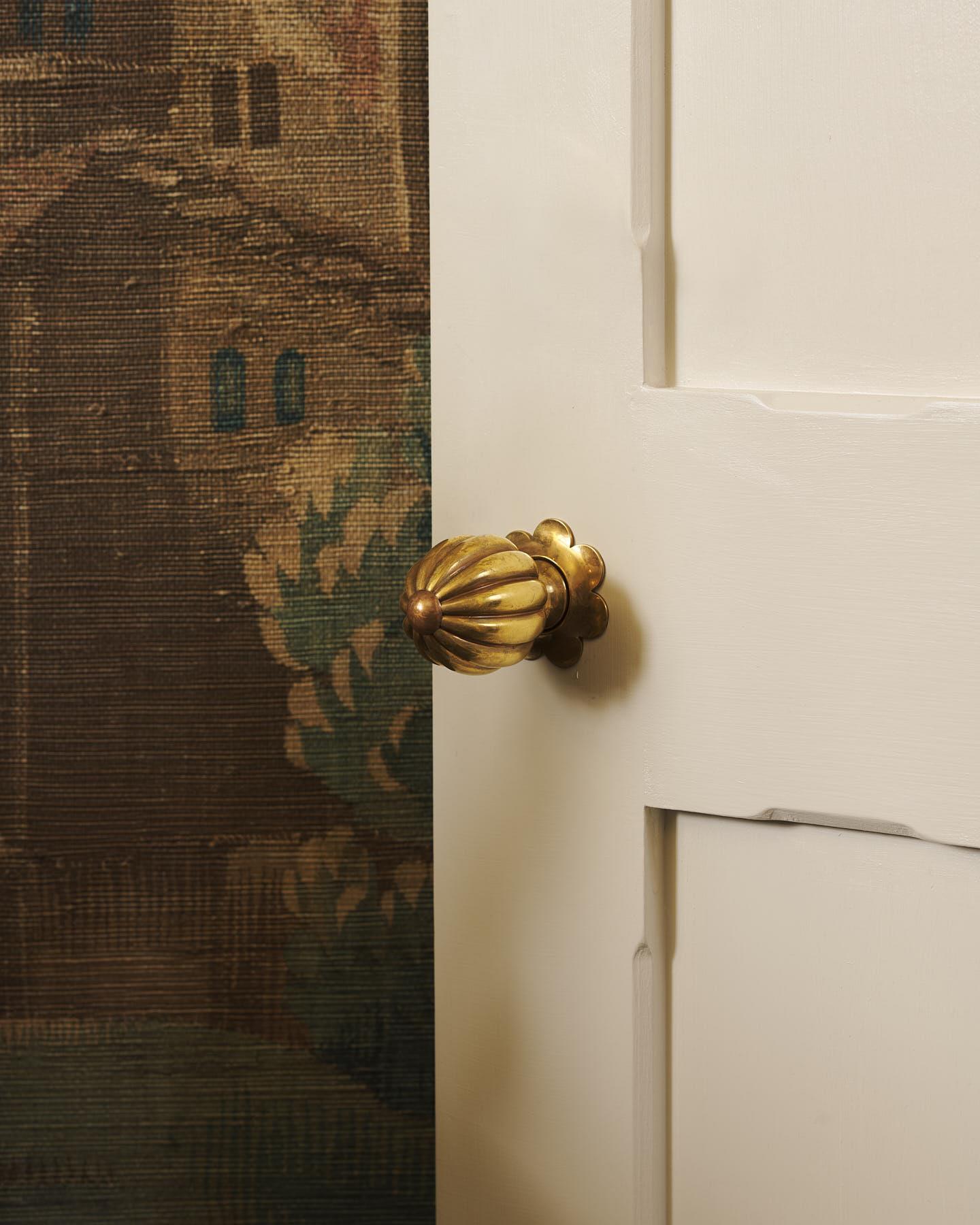The Marguerite Doorknob with Marguerite Backplate
