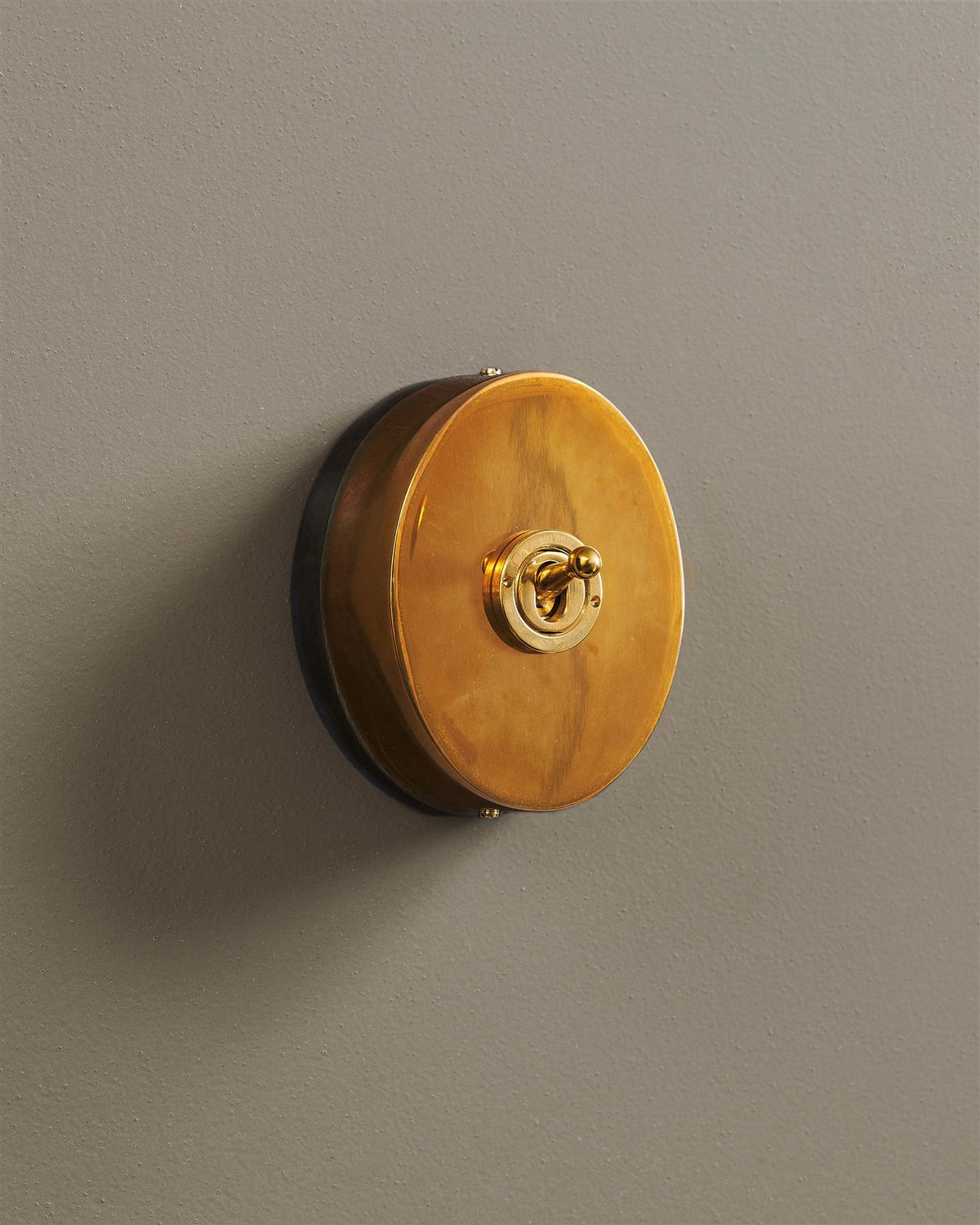 Heirloom Brass Oval Toggle Switch - Petite 1 Gang TEST