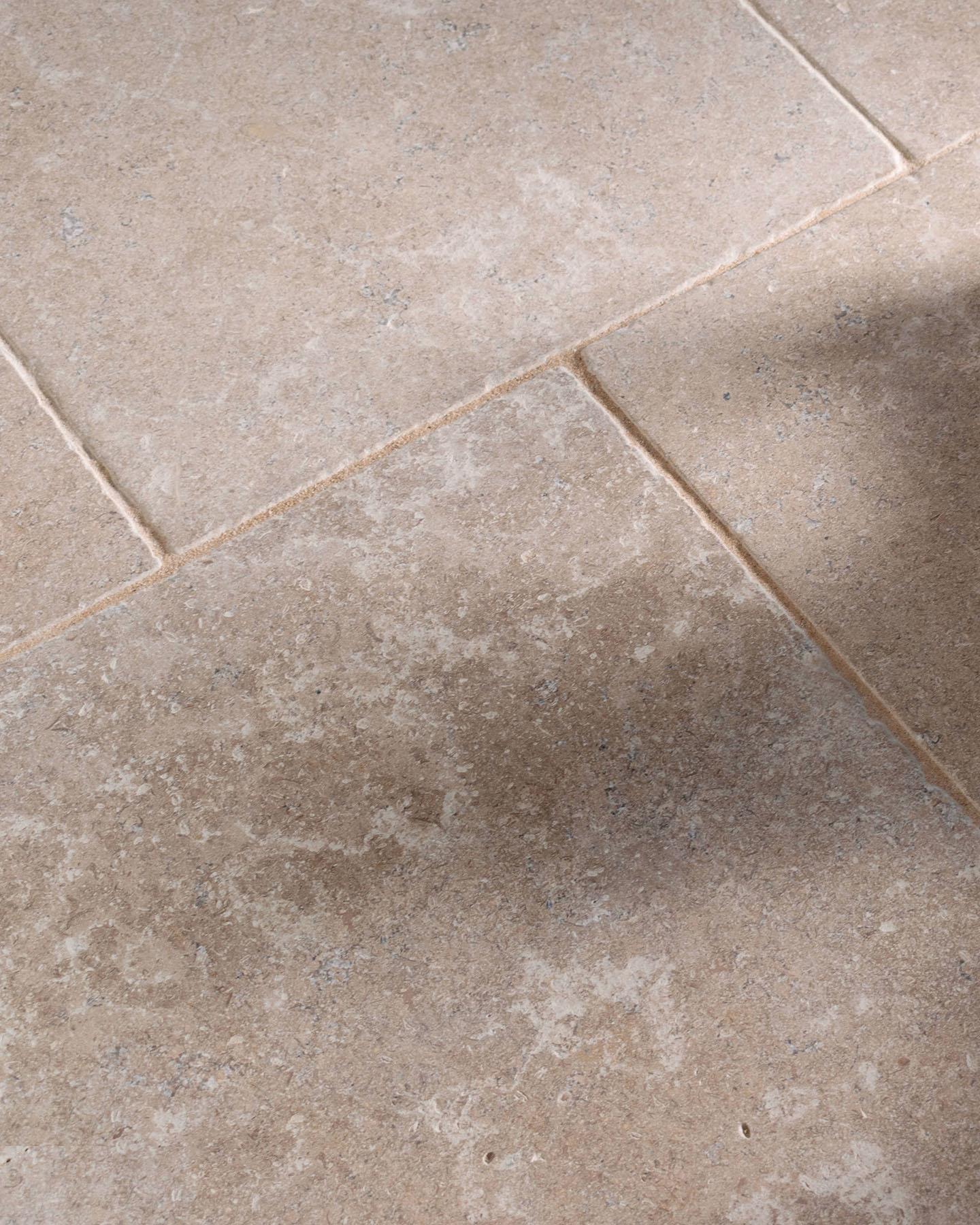 Dijon Tumbled Limestone - 600mm x free lengths (15mm thick)