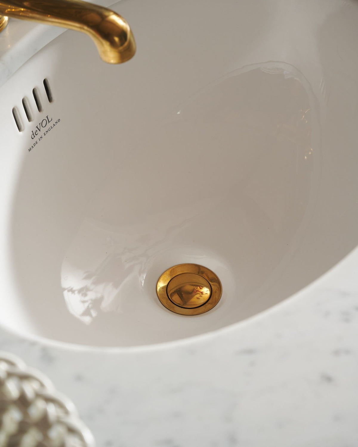 deVOL Aged Brass Basin Mixer Tap TEST