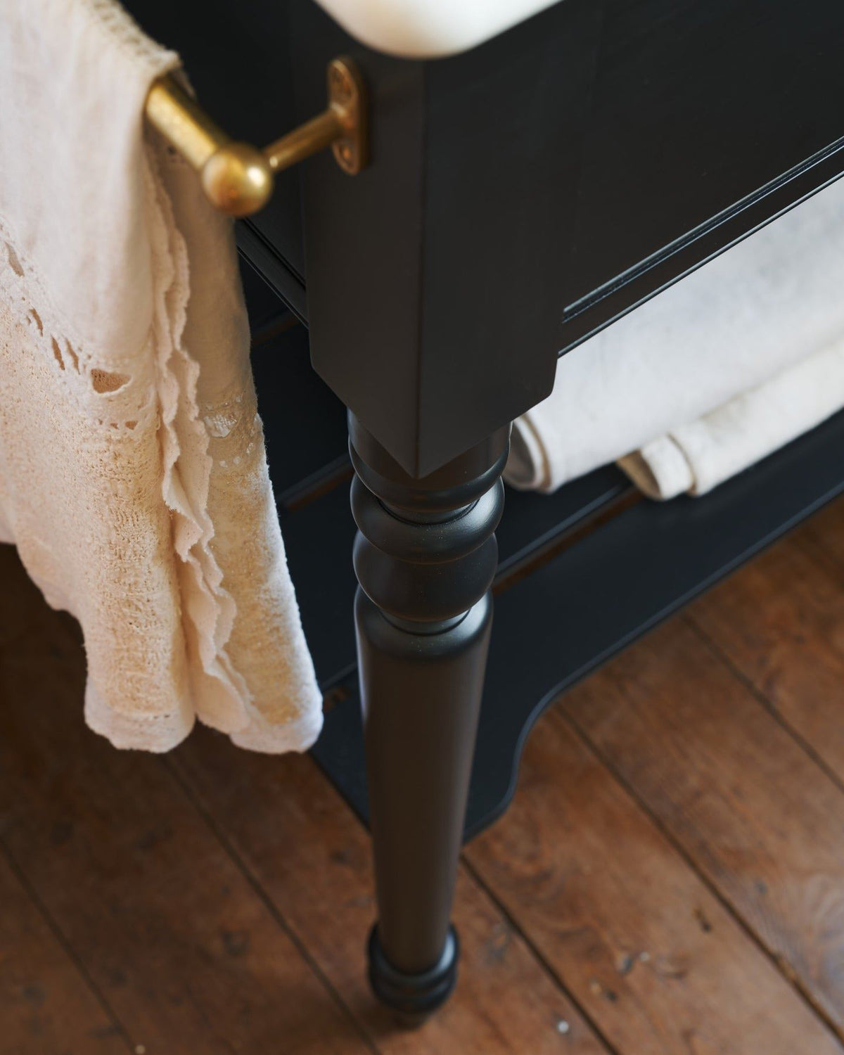 The Victorian Washstand - Mixer Tap, Large, Printer's Black, Marble Worktop TEST