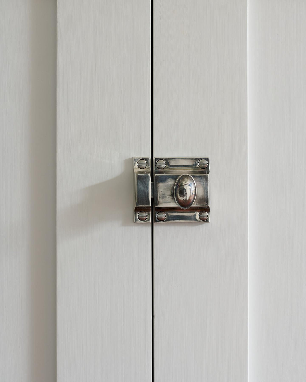 The deVOL Classic Cupboard Catch - Antique Silver TEST