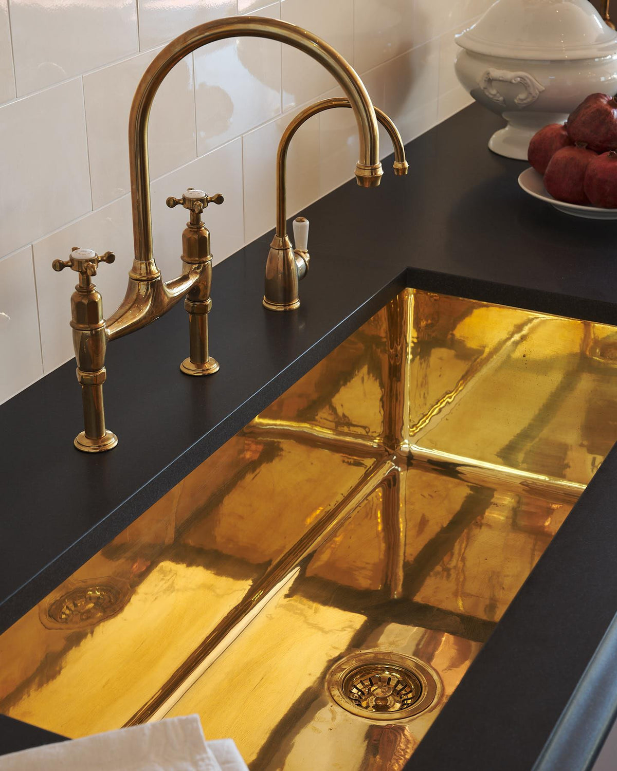 deVOL 1000 Single Polished Brass Sink TEST