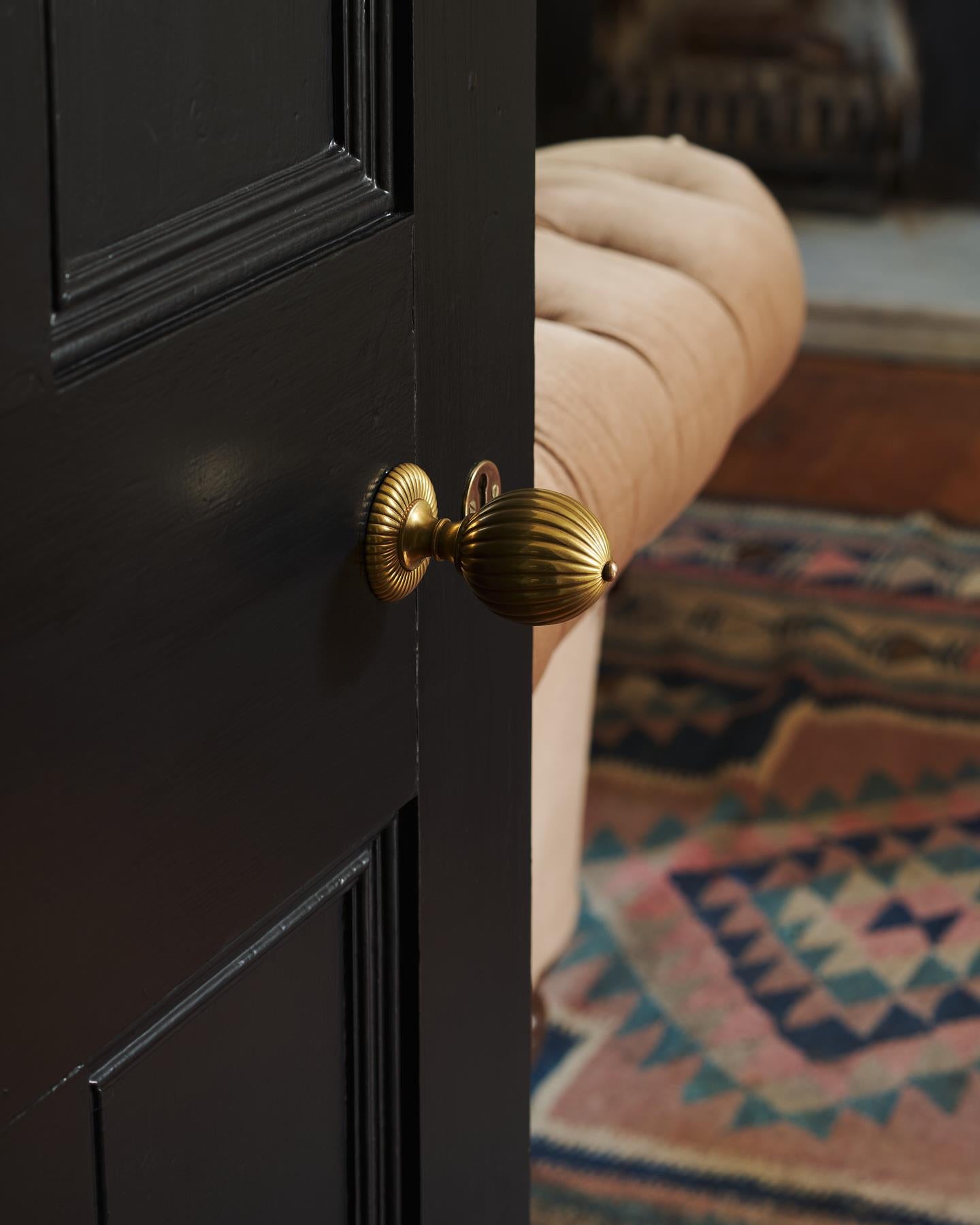 The Cecily Doorknob with Cecily Backplate