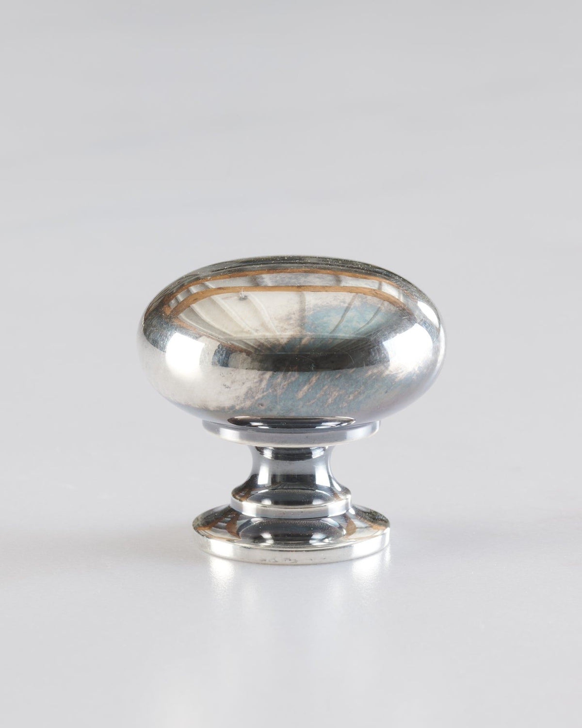 A 'Large' classic knob for a kitchen cupboard or drawer with a tarnished silver finish. TEST