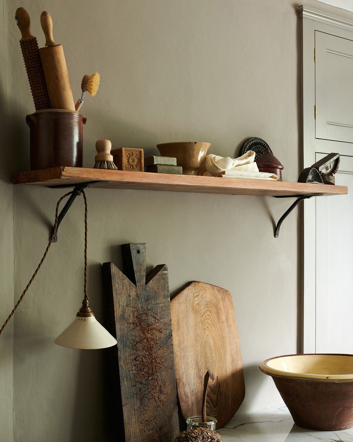 Iron Shelf Bracket with Square Bar TEST