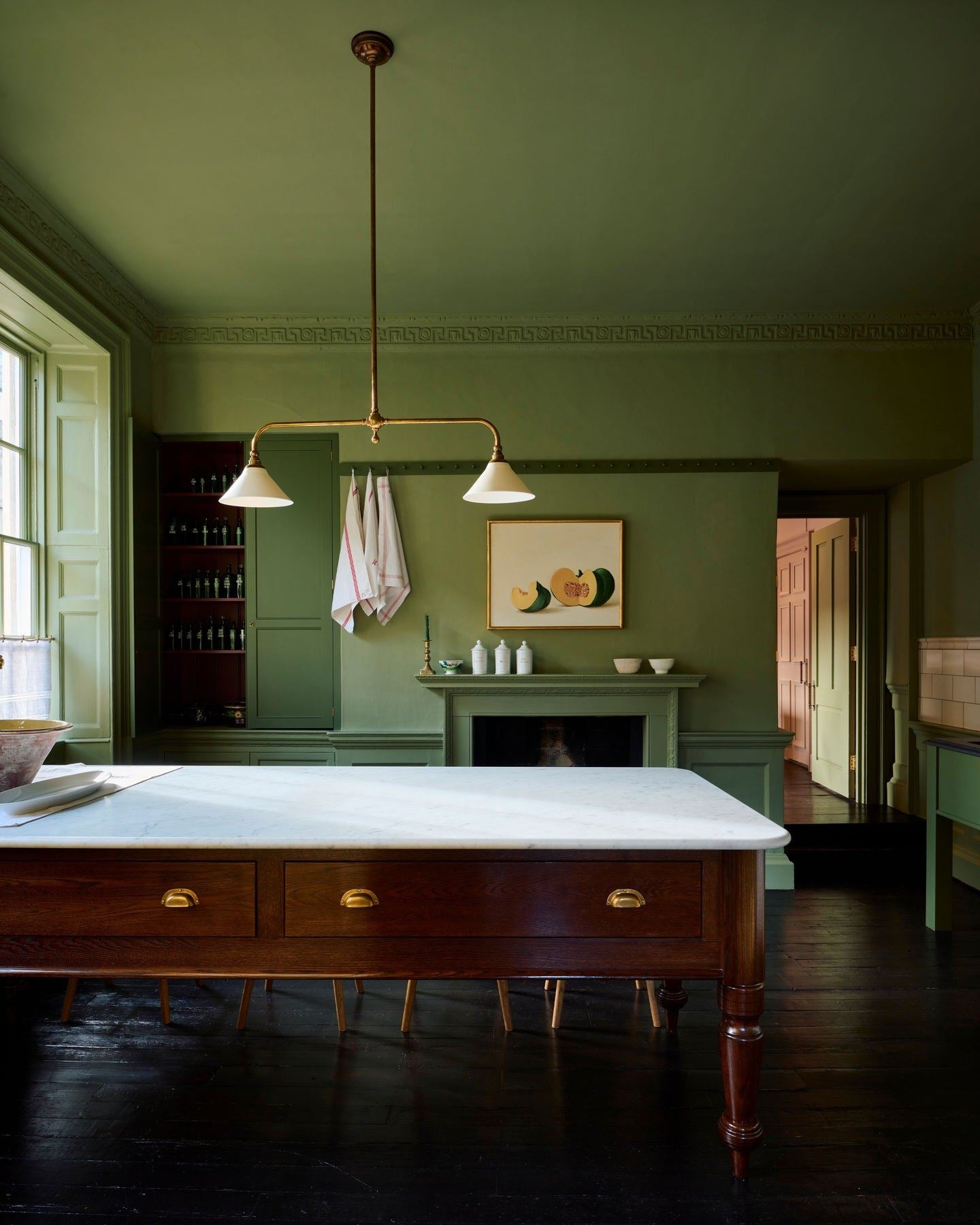 The Heirloom Gaselier Light with Porcelain Shades - Short