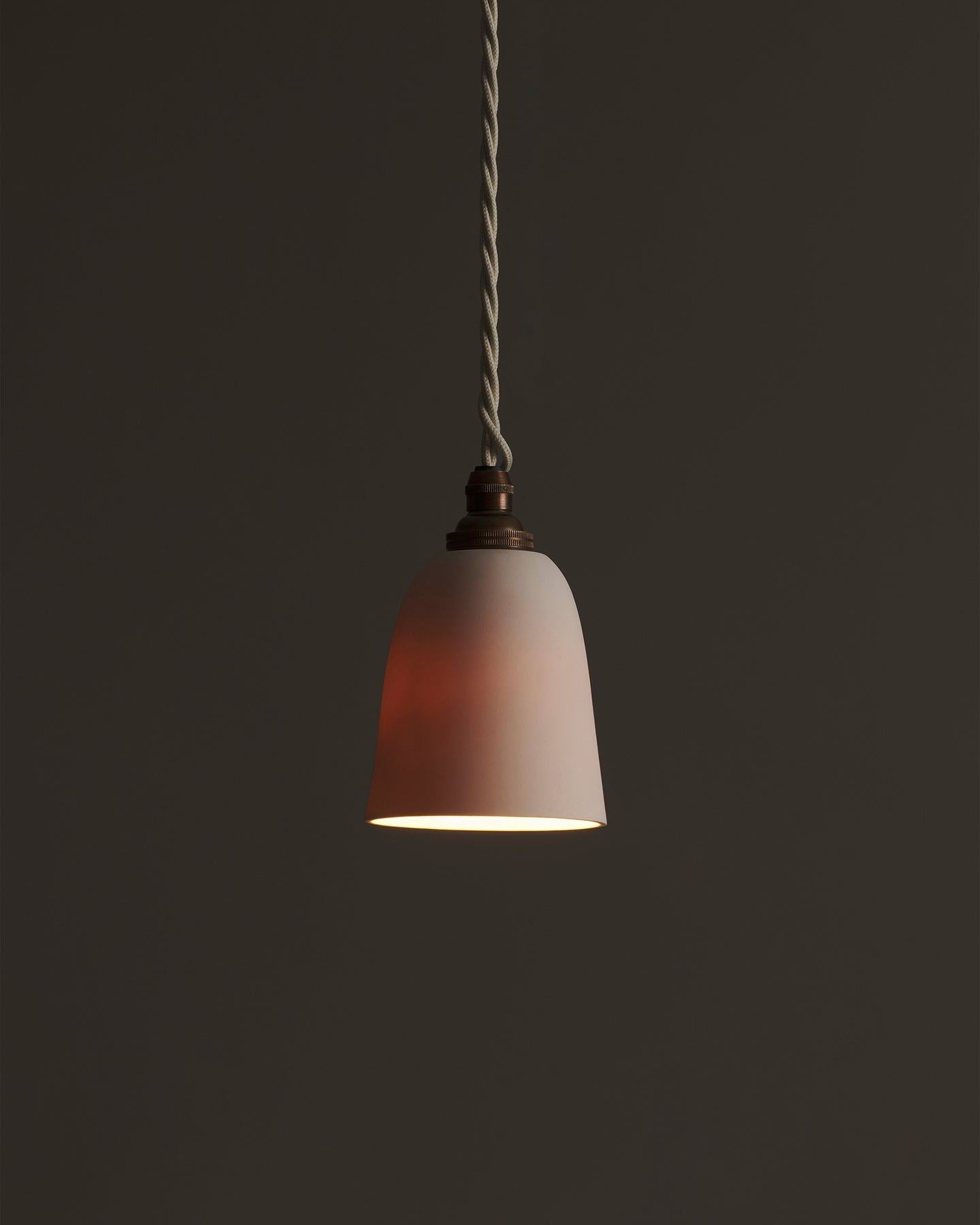 Small Plain Beaker Porcelain Plug-in Light