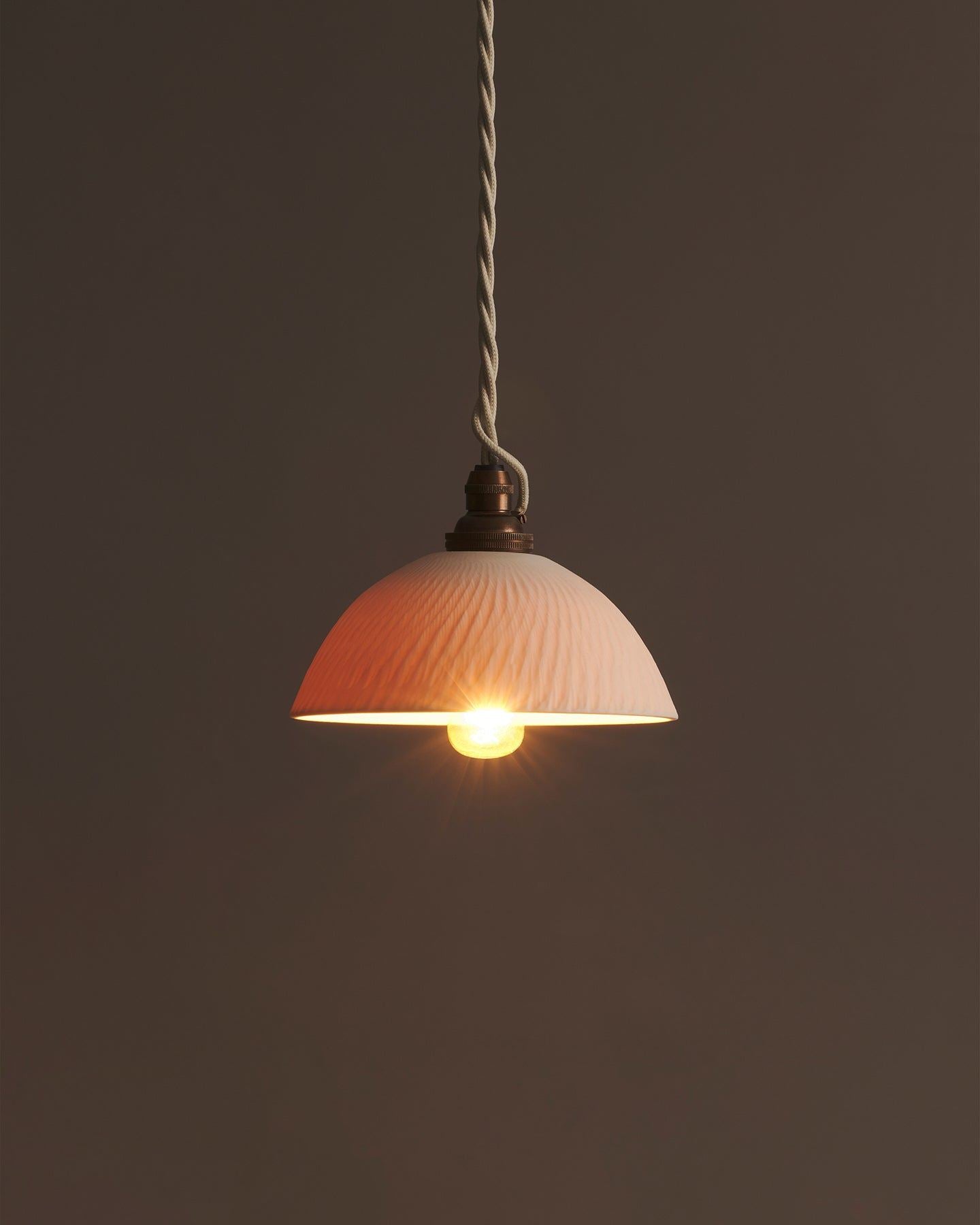 Chattered Rice Bowl Porcelain Plug-in Light