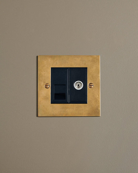 Heirloom Brass Classic TV & Telecom Outlet - 2 Gang