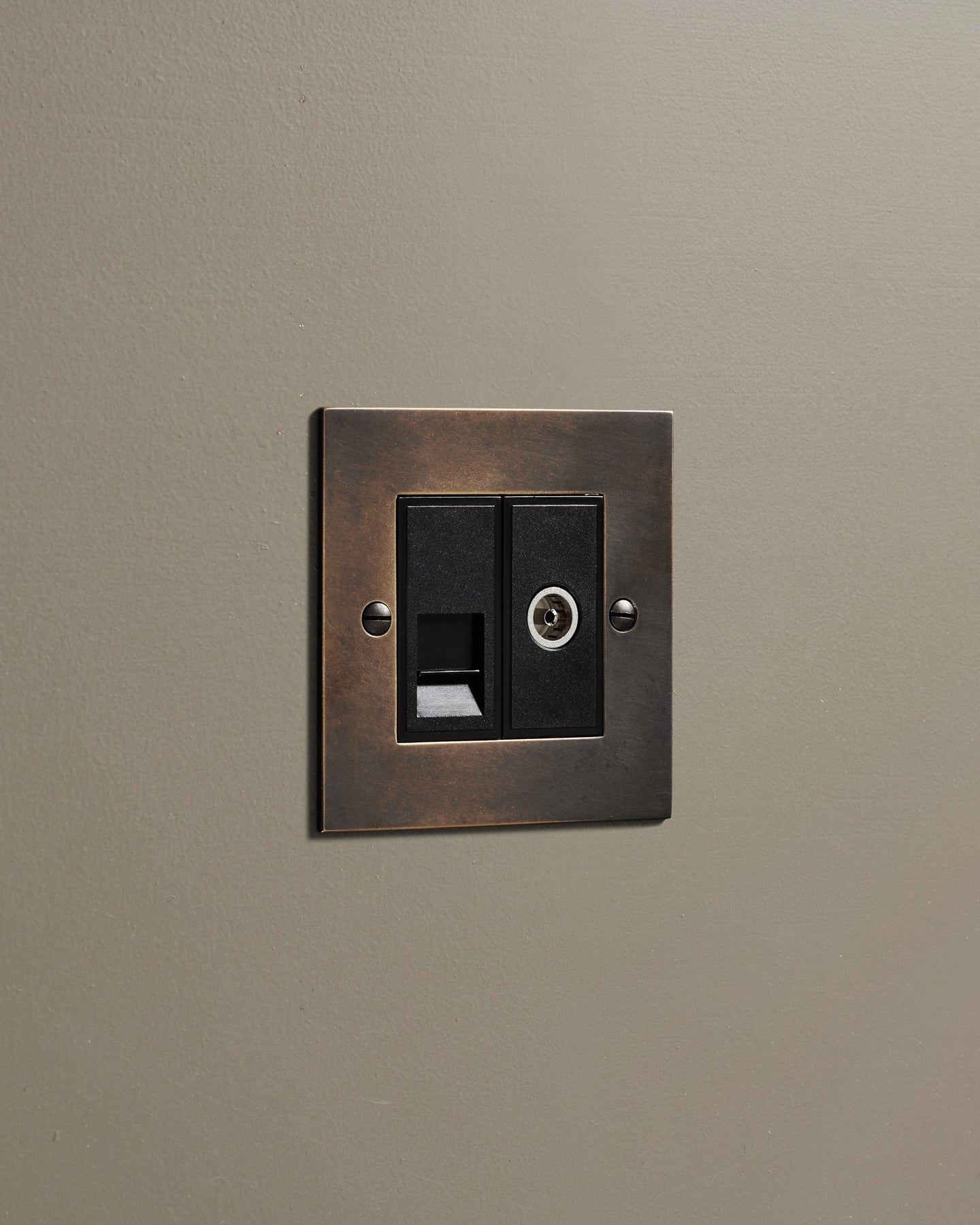 Oxidised Brass Classic TV & Telecom Outlet - 2 Gang