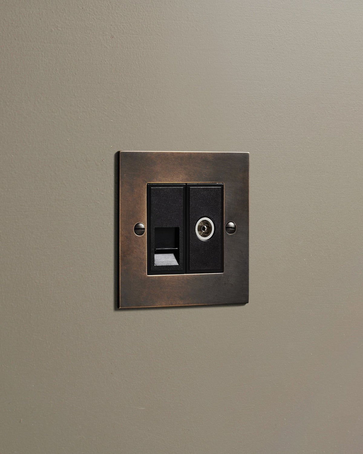 Oxidised Brass Classic TV & Telecom Outlet - 2 Gang TEST