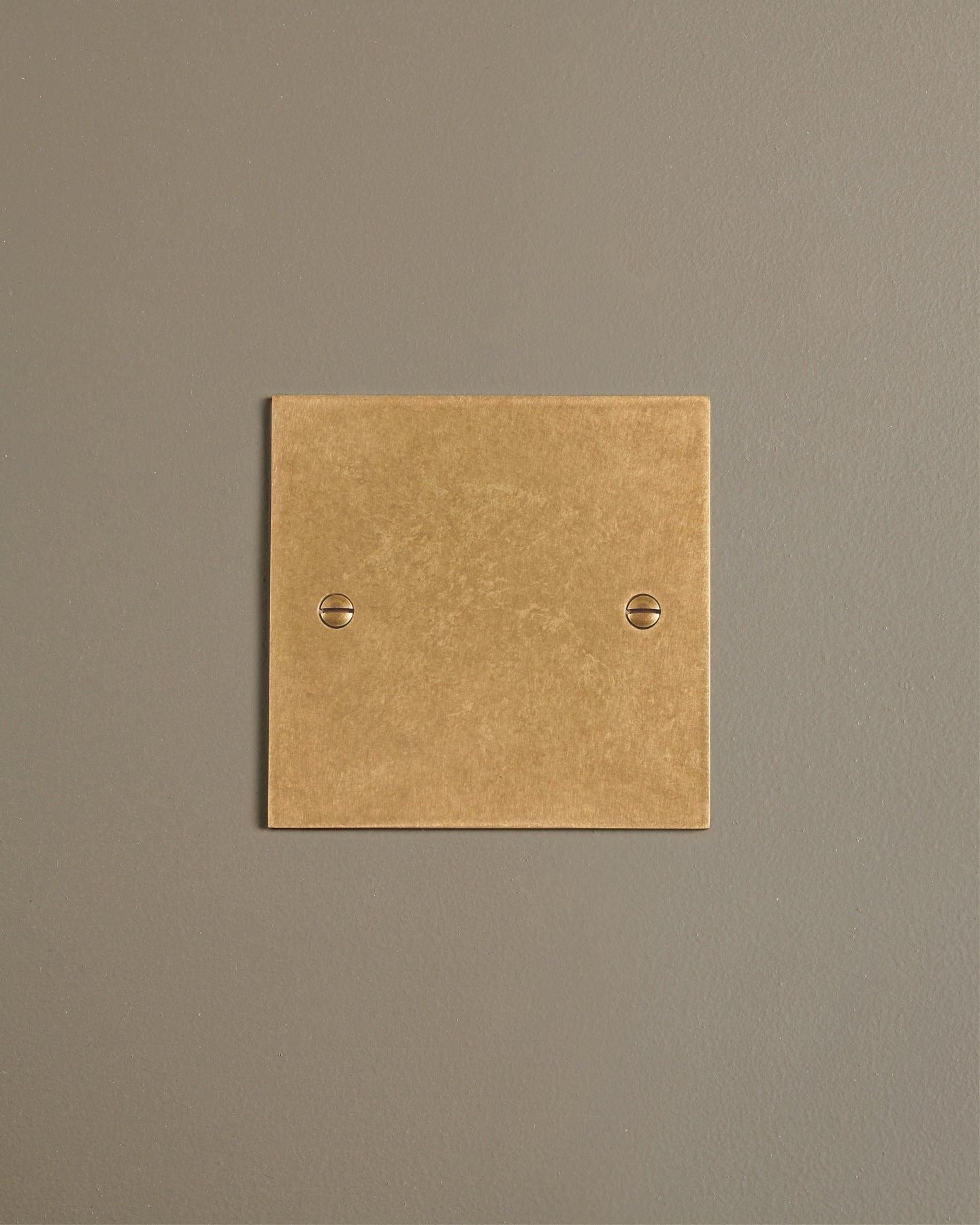 Aged Brass Classic Blank Plate